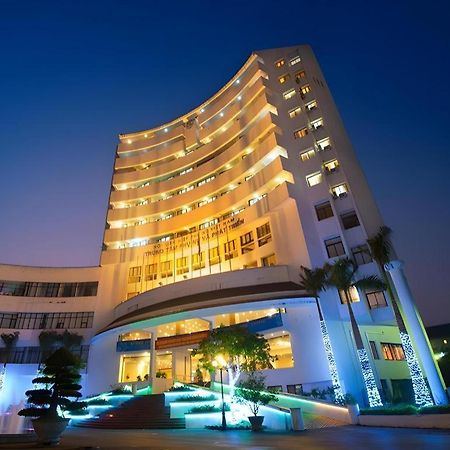 Cwd Hotel Hanoi Exterior foto