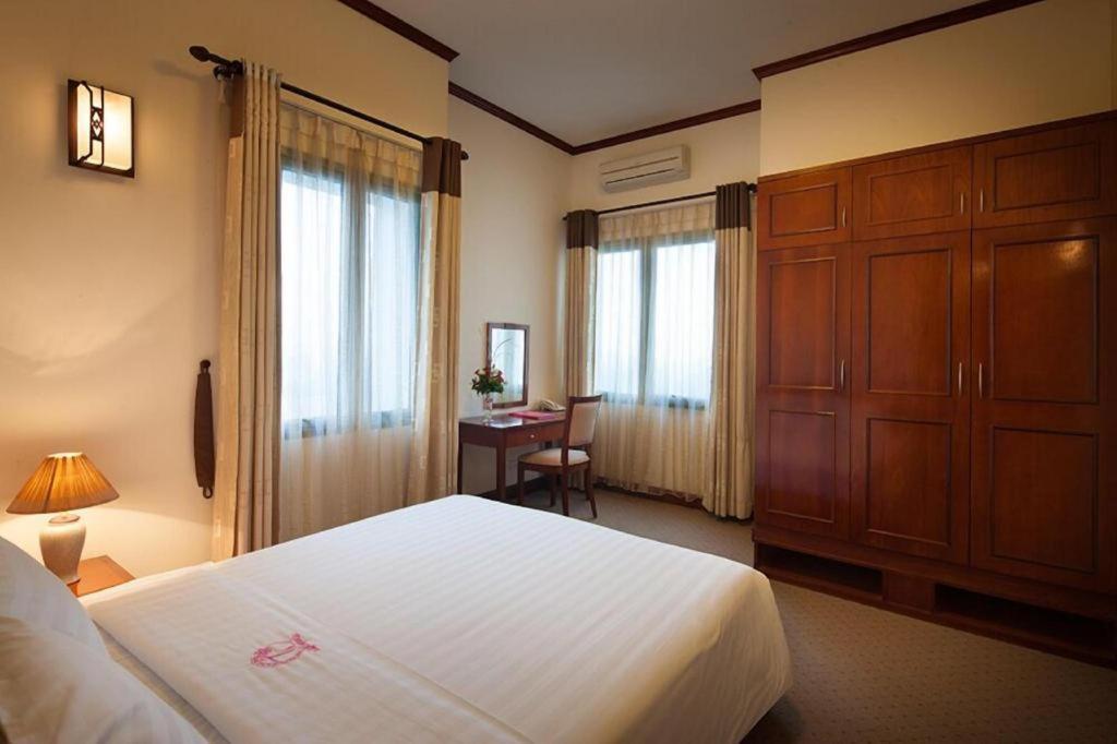 Cwd Hotel Hanoi Exterior foto