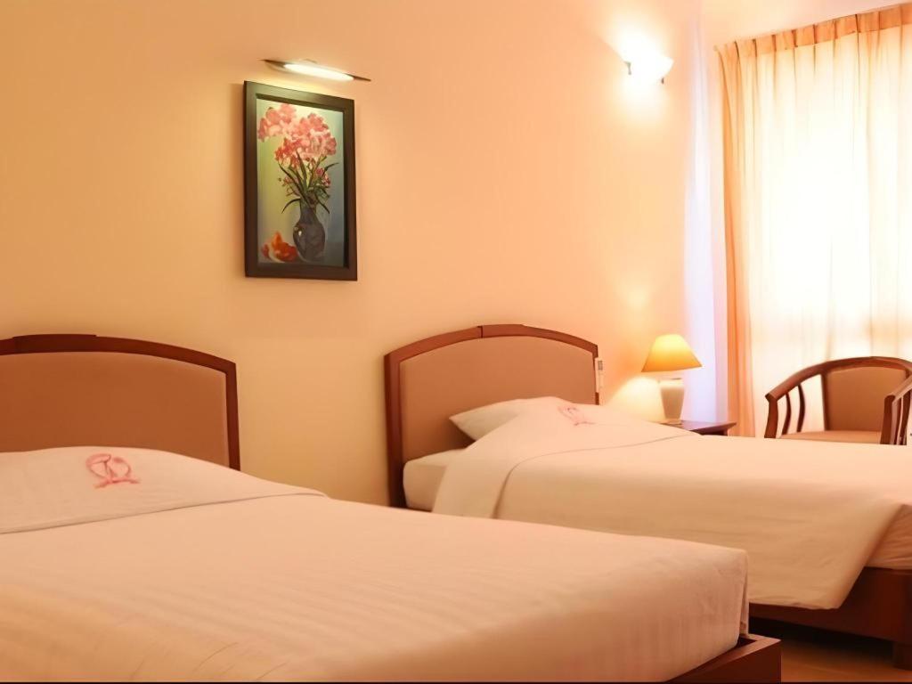 Cwd Hotel Hanoi Exterior foto