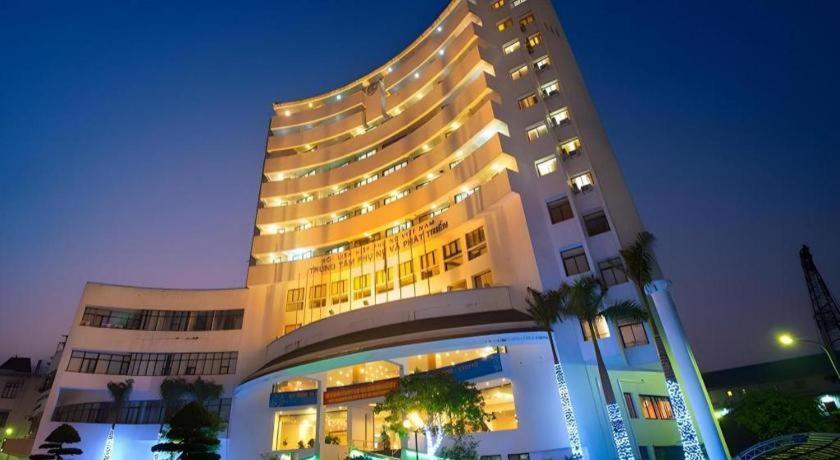 Cwd Hotel Hanoi Exterior foto